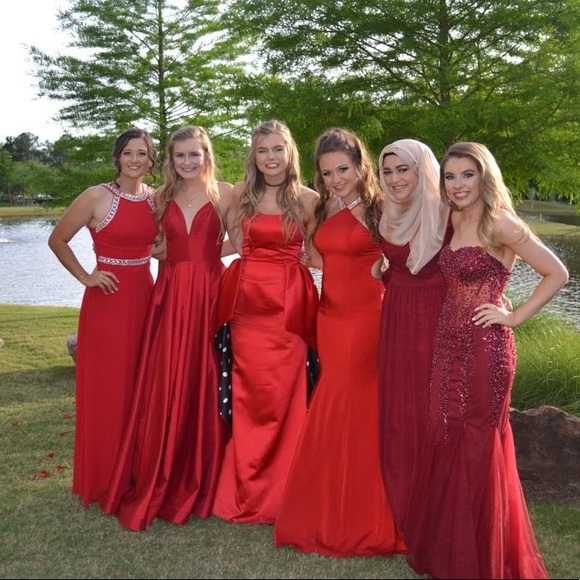 Camille La Vie - red, long,formal dress, size 6 - Picture 6 of 10